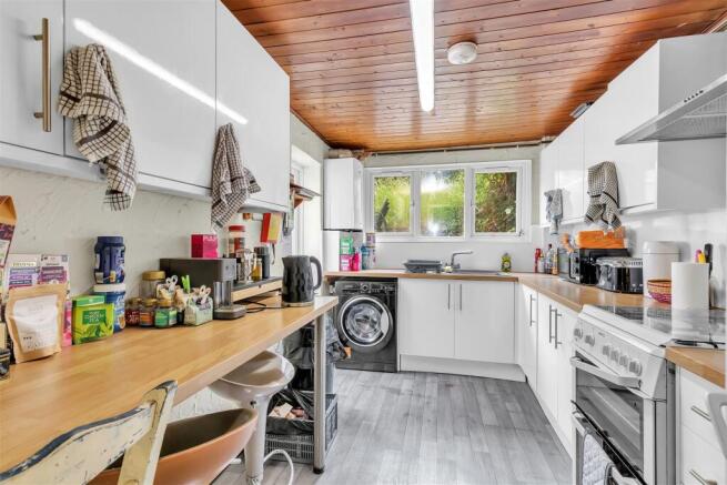 kitchen (1).jpg