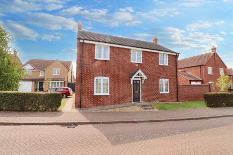 Larkspur Way, Spalding, PE11
