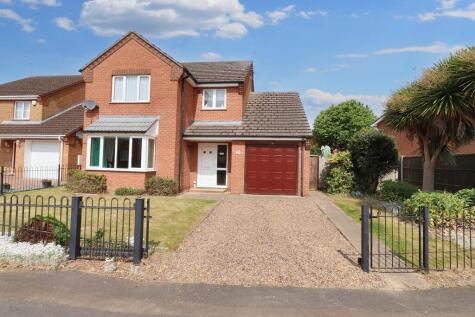 Edgefield, Weston, PE12