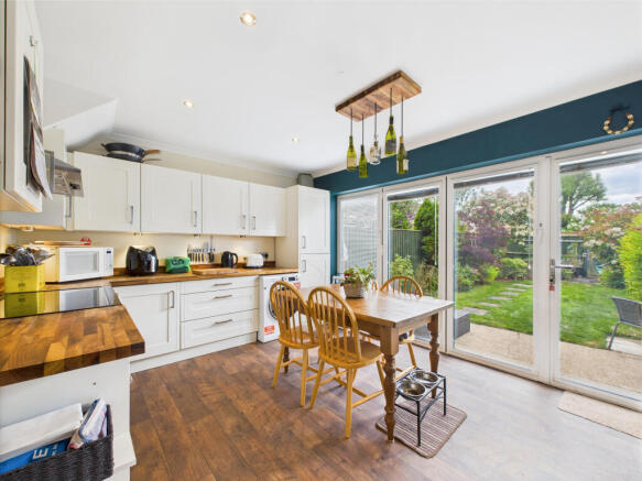 KITCHEN (2)
