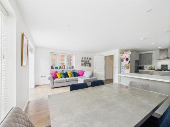 family room 3