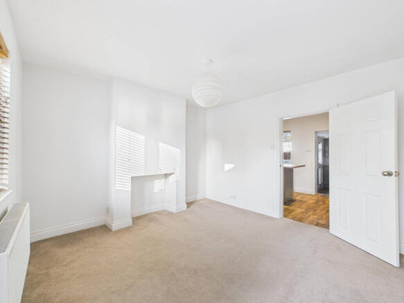 CAM02536G0-PR0030-STILL001