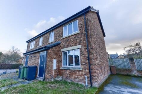 Parkinson Way, Guiseley, LS20... CHAIN FREE