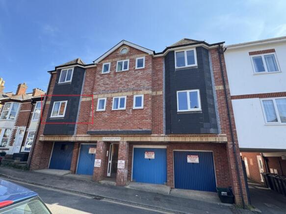 Flat 1 Blackswan House - main