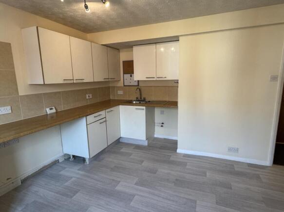 Flat 1 Blackswan House - kitchen-lounge1