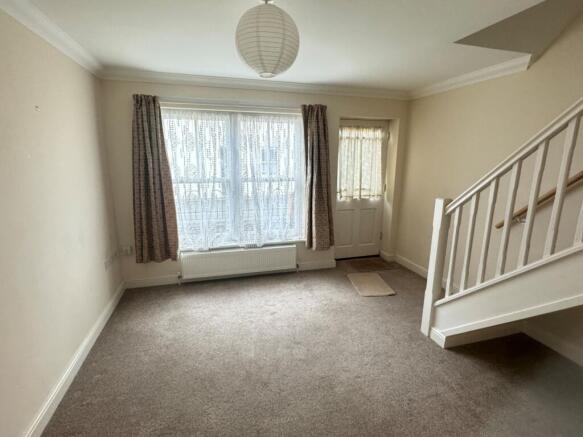 2 Brewery Court, Dawlish - lounge
