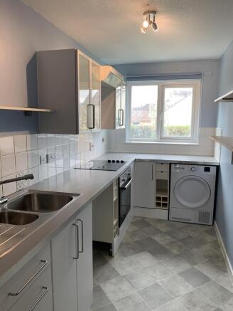 15 Firbank Road, Dawlish Kitchen