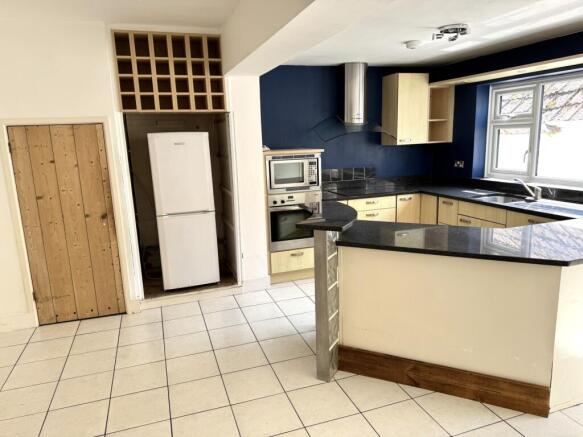 Kitchen (1)