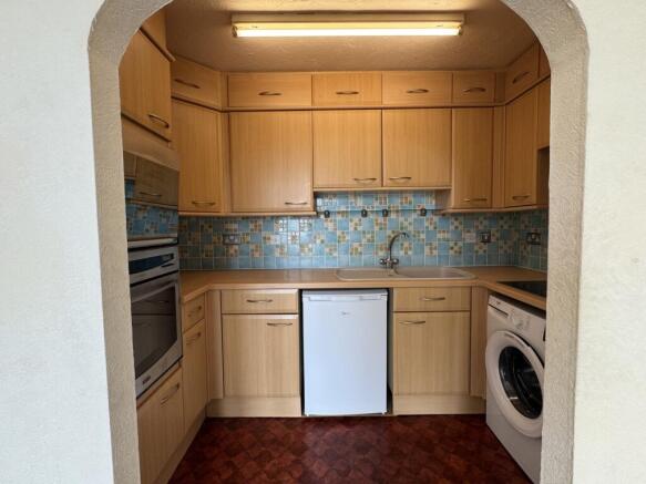 10 Brooklands - kitchen