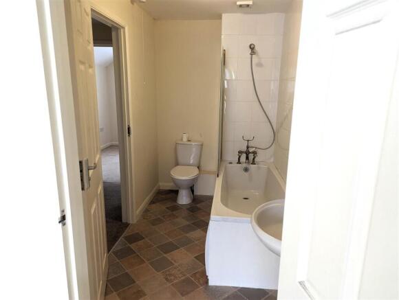 Bathroom.jpg