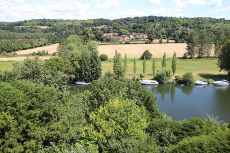 Hartslock Court, Shooters Hill, Pangbourne, Berkshire, RG8