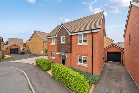 Honey Bee Street, Calcot, Reading, Berkshire, RG31