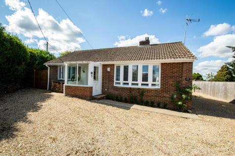 Croft Way, Woodcote, Reading, Oxfordshire, RG8
