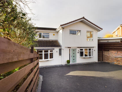 Sheraton Drive, Kidderminster, DY10 3QR