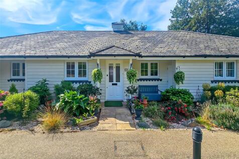 Preston Paddock, Rustington, Littlehampton, West Sussex