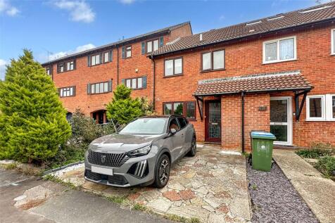 Dinsdale Gardens, Rustington, Littlehampton, West Sussex