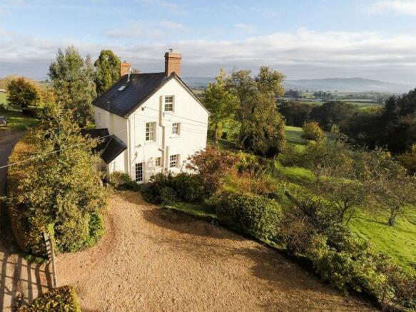 4 bedroom farm house for sale in Pen-Y-Lan Farm, Dingestow, Monmouth, NP25