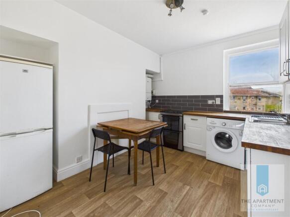 Kitchen/Breakfast Area