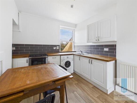 Kitchen/Breakfast Area