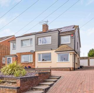 Woodfield Avenue, Farlington