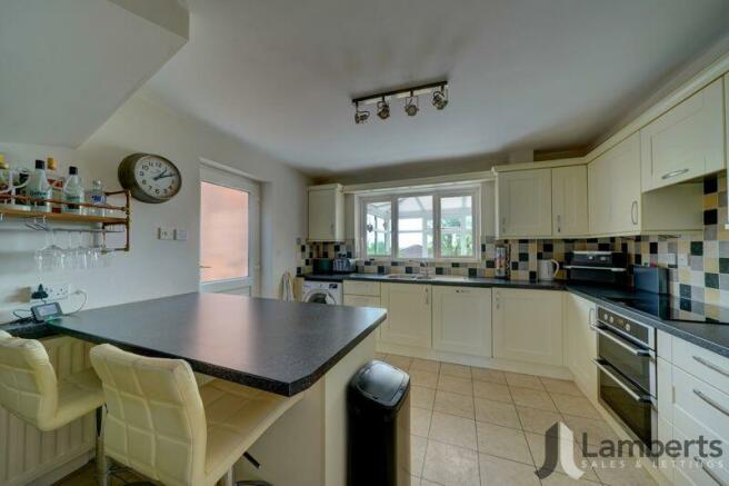 Kitchen/Breakfast Room