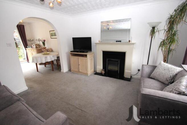 Lounge/Dining Room
