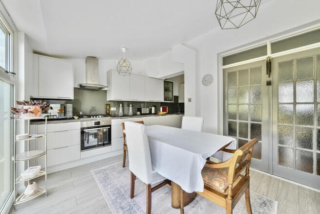 1317795-12-6863d2...