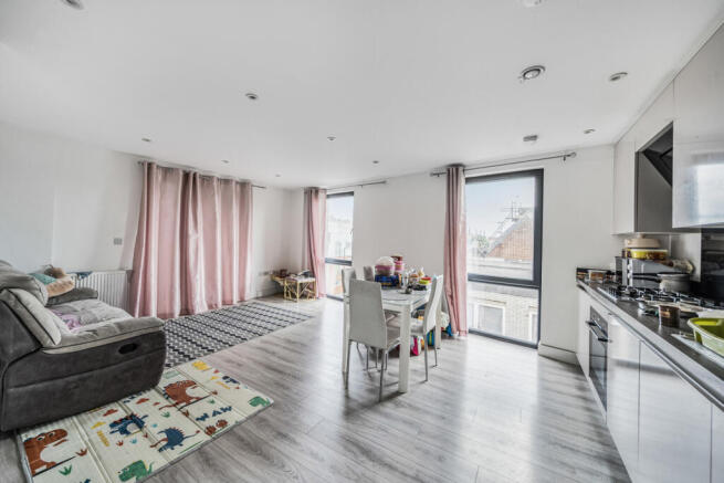 1297278-13-686bf3...