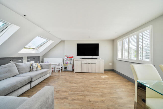 1340466-7-689b3e4...