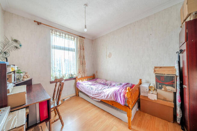 1372209-10-69270b...