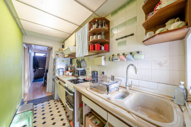 1372209-13-69270b...