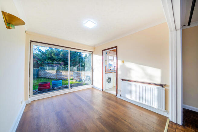 1387128-9-69304b0...