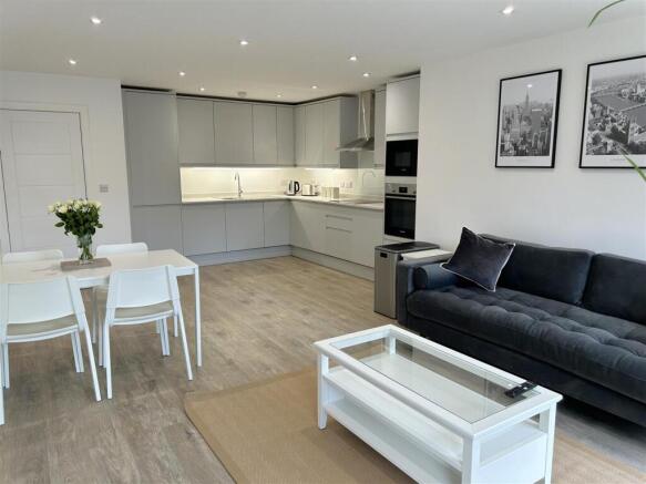 lounge kitchen.JPG