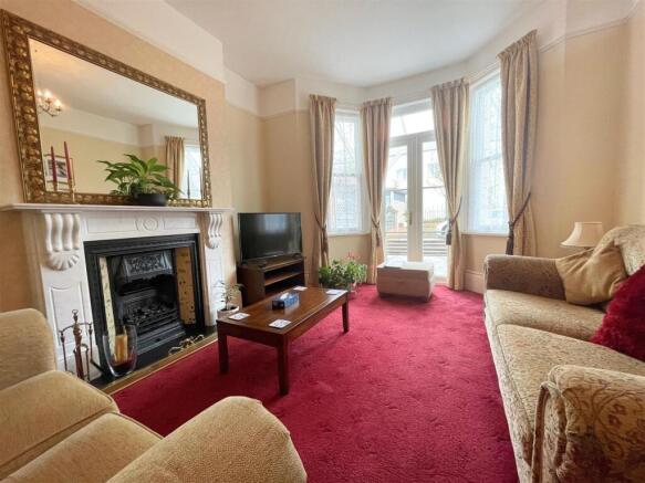 Sitting Room.jpg