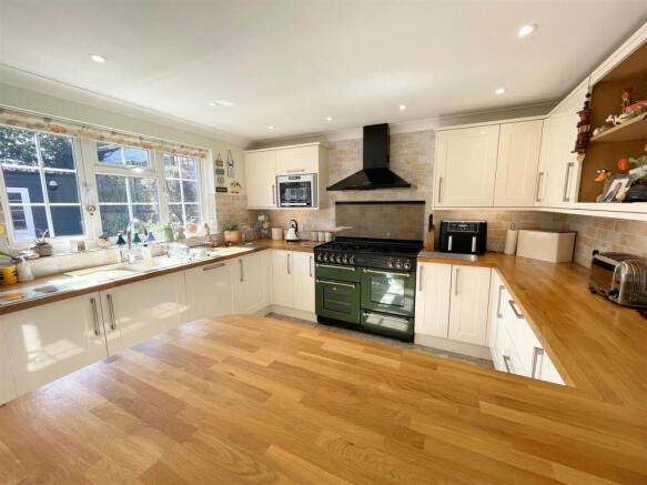 Kitchen.jpg