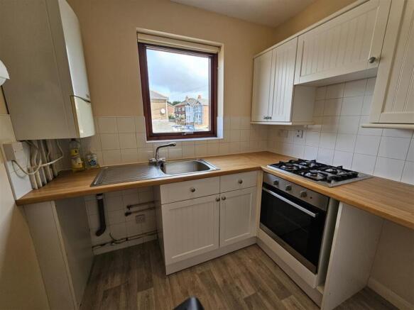 Kitchen...jpg