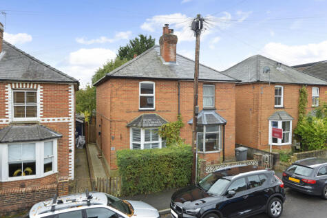 George Road, Godalming, Surrey, GU7