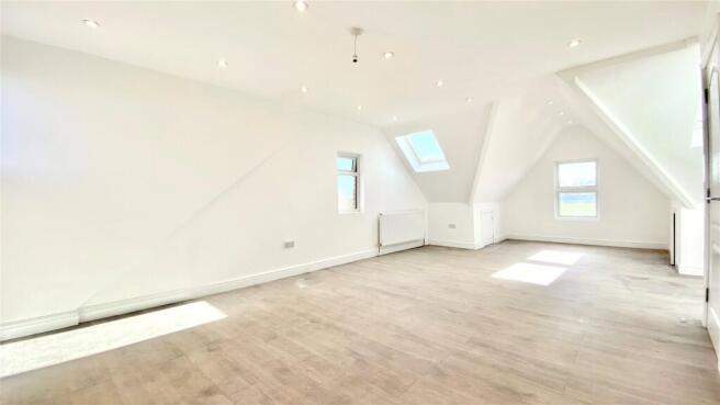 Bedroom/Living Area
