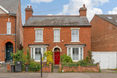 Hillmorton Road, Rugby, Warwickshire CV22 5AG