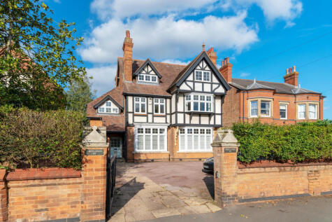 Hillmorton Road, Rugby, Warwickshire CV22 5AB