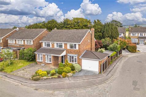 Yew Tree Close, Eaton Bray, Central Bedfordshire, LU6