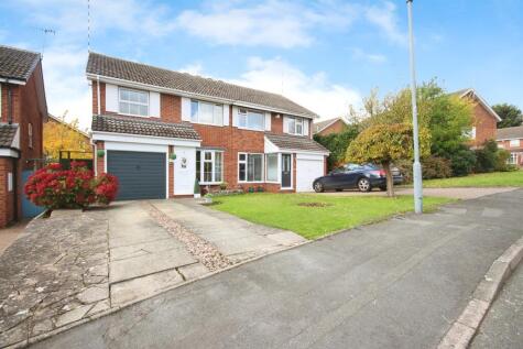 Eastley Crescent, Warwick