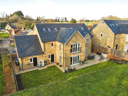 Home Farm Close, Lighthorne, Warwick