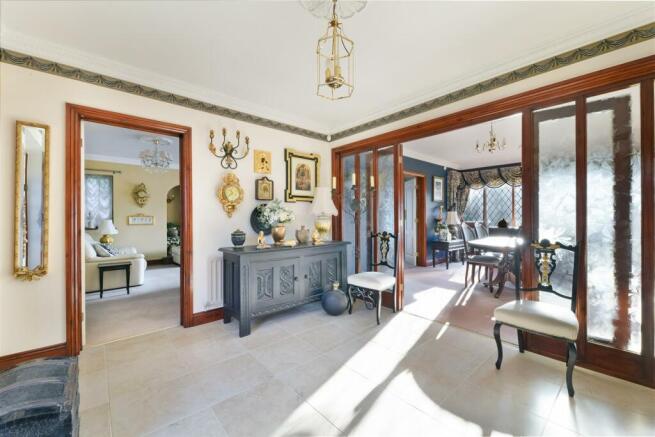 ACORN GROVE, 9 INTERNALS- (17).jpg