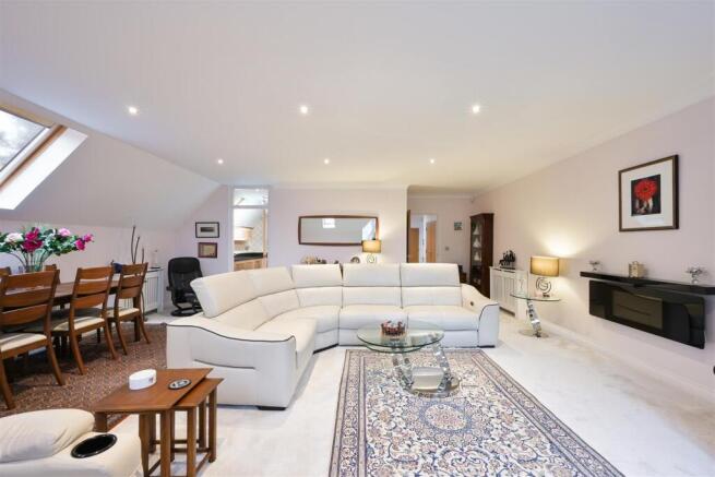 LONG ORCHARDS, FLAT 10- (25).jpg