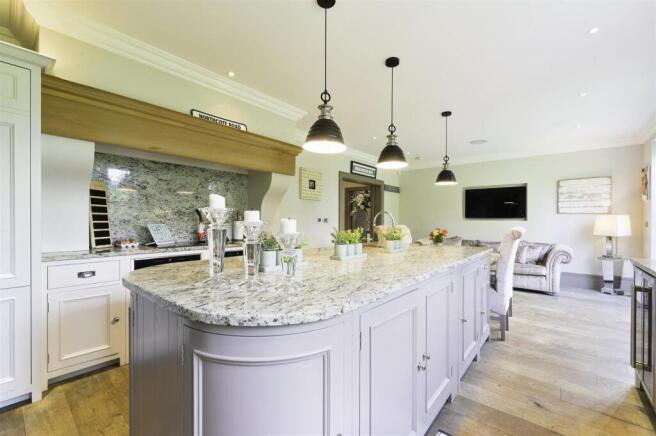 WOODCOTE PARK, 12C- (34).jpg