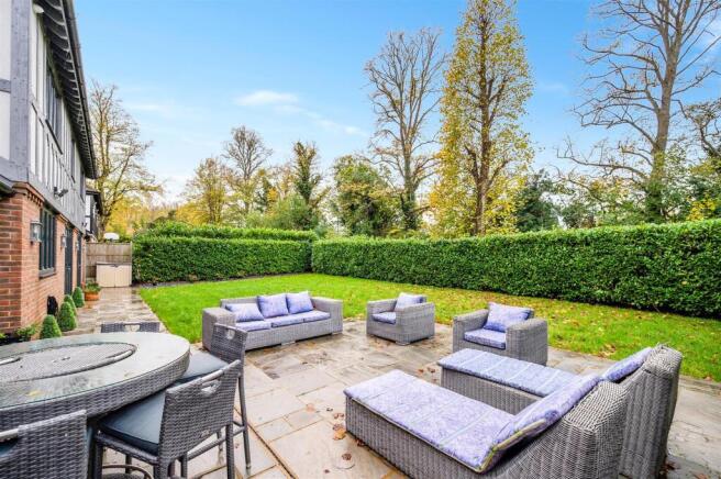 WOODCOTE PARK, 12C- (44).jpg