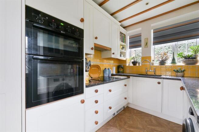 JOSEPHINE CLOSE (17).jpg