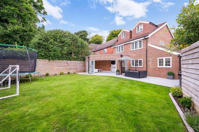 ELLINGTON WAY 3 (25).jpg