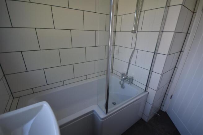 Bathroom.JPG